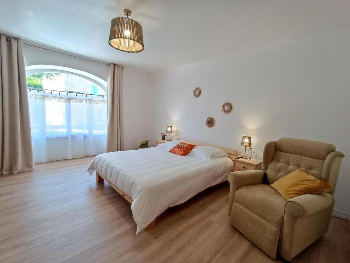 Maison Sur Le Lot Bed & Breakfast