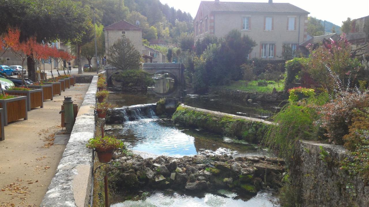 Maison Sur Le Lot